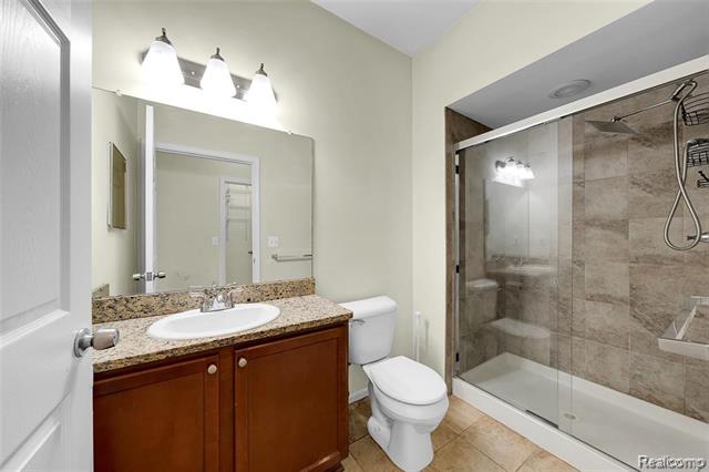 Builiding view eleven for 14353 Shadywood, Sterling Heights, MI. 48312