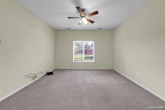 Builiding view fourteen for 14353 Shadywood, Sterling Heights, MI. 48312