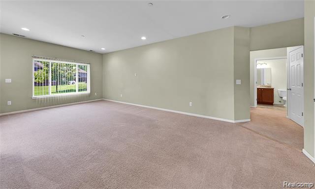 Builiding view seventeen for 14353 Shadywood, Sterling Heights, MI. 48312