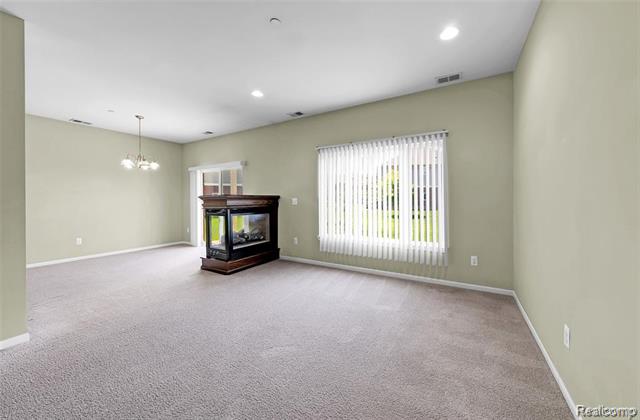 Builiding view twenty for 14353 Shadywood, Sterling Heights, MI. 48312