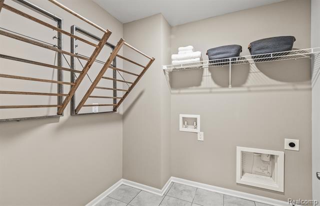 Builiding view fifteen for 4151 Nottingham, Clarkston, MI. 48346