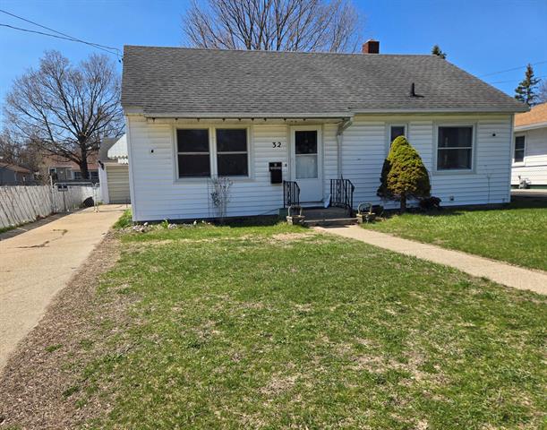 front view for 32 Hannah Street, Battle Creek, Mi. 49014