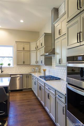 Builiding view twenty five for 14075 Regatta Bay, Utica, MI. 48315