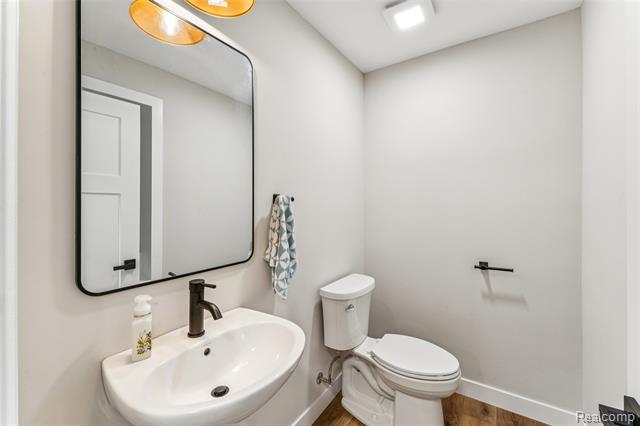 Builiding view nine for 9398 Ortonville, Clarkston, MI. 48348