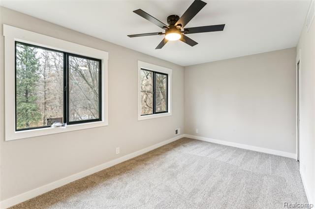 Builiding view seventeen for 9398 Ortonville, Clarkston, MI. 48348