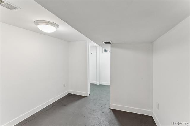 Builiding view twenty three for 9398 Ortonville, Clarkston, MI. 48348