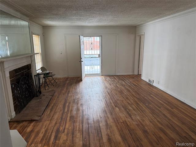 Builiding view twelve for 20253 Veach, Detroit, MI. 48234
