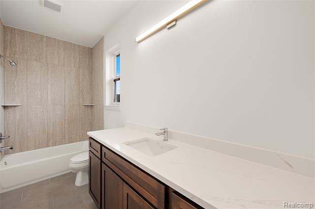 Builiding view forty two for 28324 Nadia, New Baltimore, MI. 48047