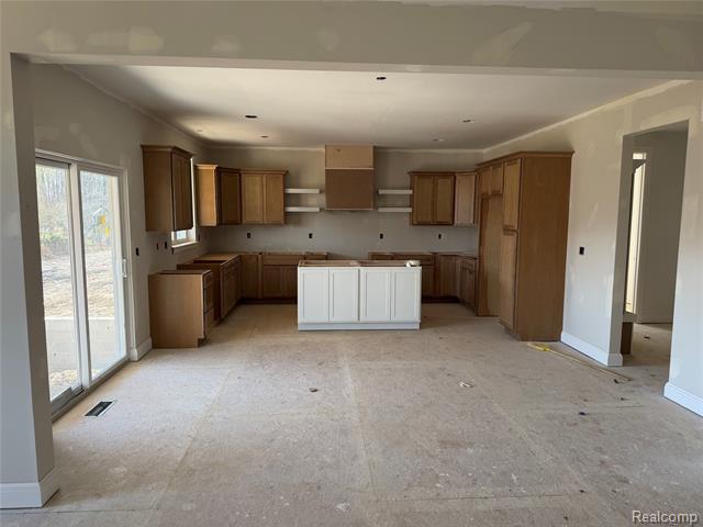 Builiding view four for 28324 Nadia, New Baltimore, MI. 48047