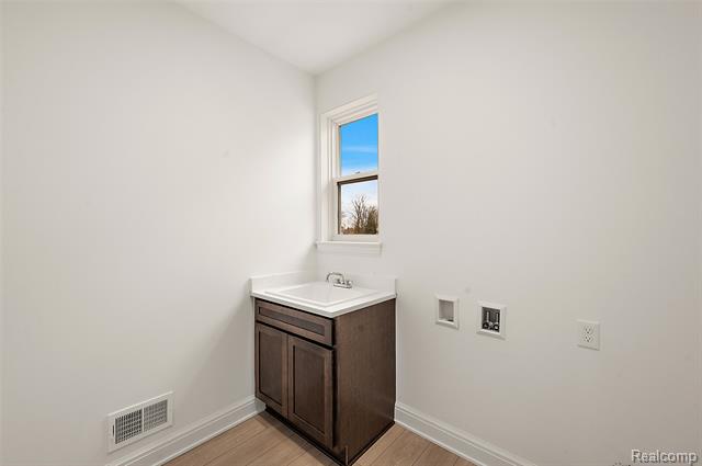 Builiding view thirty one for 28324 Nadia, New Baltimore, MI. 48047