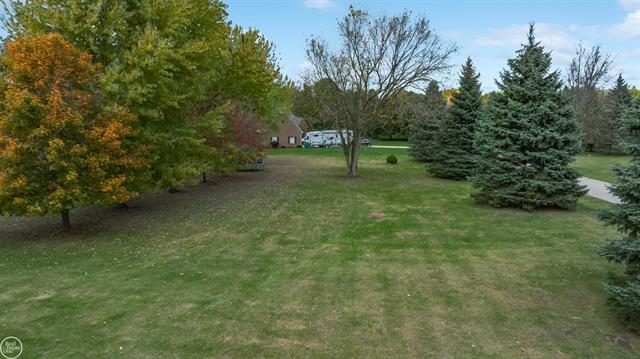 Builiding view fifty five for 9844 Pine Knob, Clarkston, MI. 48348