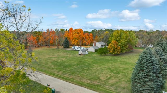 Builiding view fifty seven for 9844 Pine Knob, Clarkston, MI. 48348