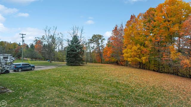 Builiding view fifty two for 9844 Pine Knob, Clarkston, MI. 48348
