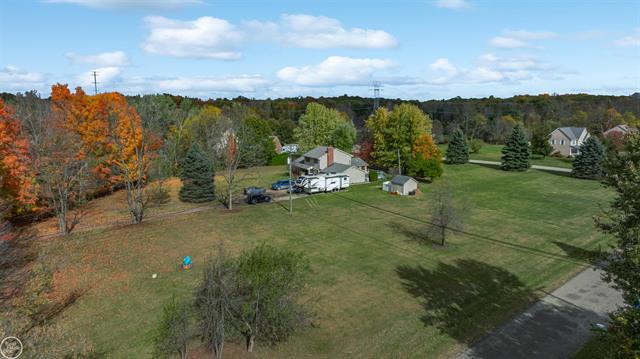 Builiding view sixty for 9844 Pine Knob, Clarkston, MI. 48348