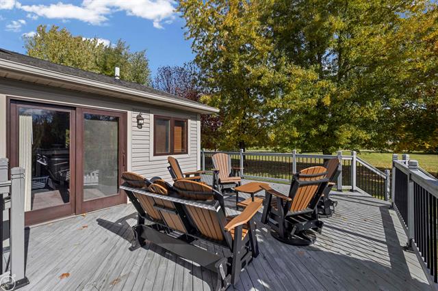 Builiding view thirty nine for 9844 Pine Knob, Clarkston, MI. 48348