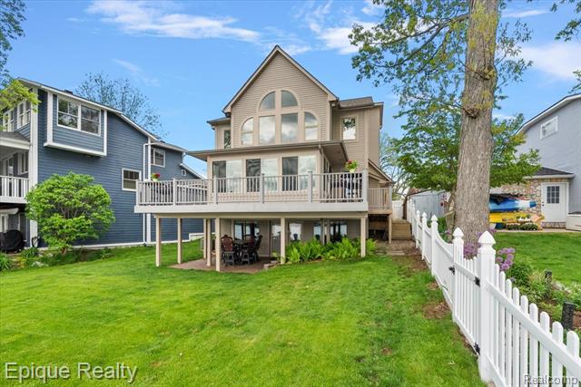 Builiding view sixty for 36 Highland, Lake Orion, MI. 48362