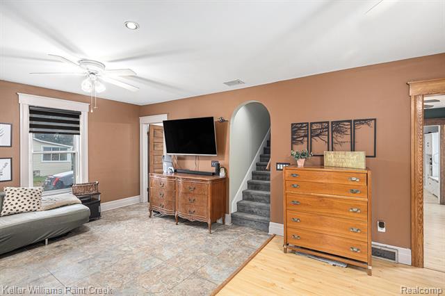 Builiding view two for 325 W Flint, Lake Orion, MI. 48362