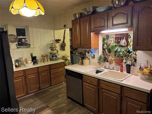 Builiding view eight for 7477 Tucker, Holly, MI. 48442