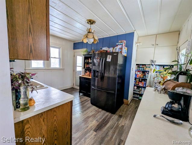 Builiding view nine for 7477 Tucker, Holly, MI. 48442