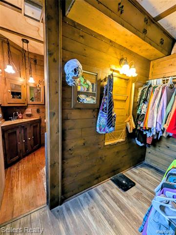 Builiding view seven for 7477 Tucker, Holly, MI. 48442