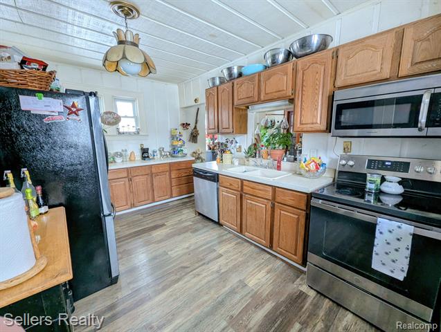 Builiding view six for 7477 Tucker, Holly, MI. 48442