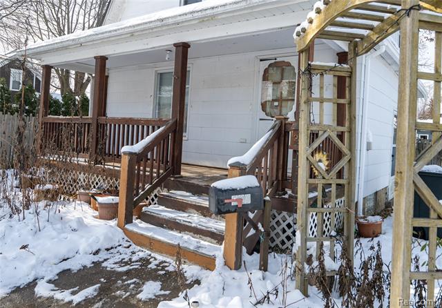 Builiding view three for 129 N Slater, Lake Orion, MI. 48362