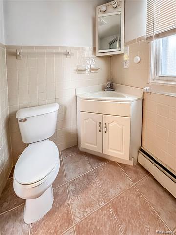 Builiding view twelve for 129 N Slater, Lake Orion, MI. 48362