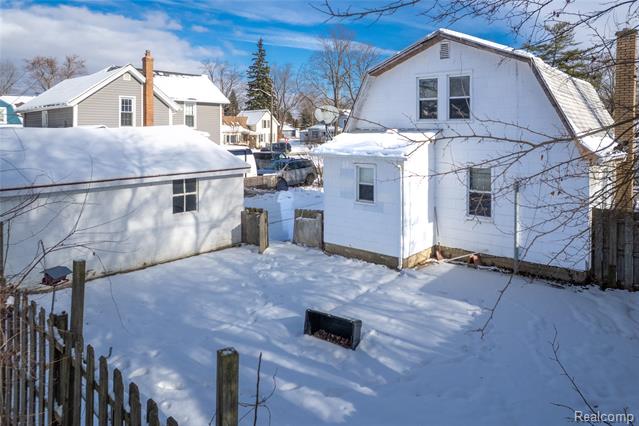 Builiding view twenty eight for 129 N Slater, Lake Orion, MI. 48362