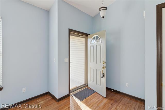 Builiding view five for 868 Deer Run Lake, Holly, MI. 48442