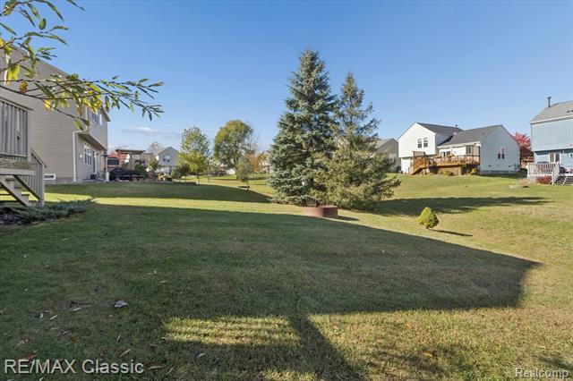 Builiding view forty two for 868 Deer Run Lake, Holly, MI. 48442