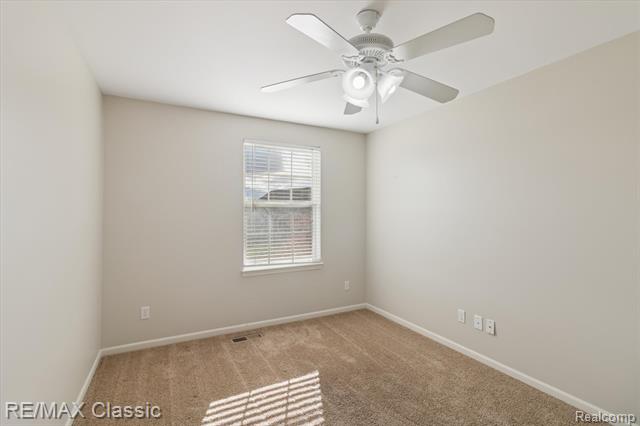 Builiding view thirty one for 868 Deer Run Lake, Holly, MI. 48442