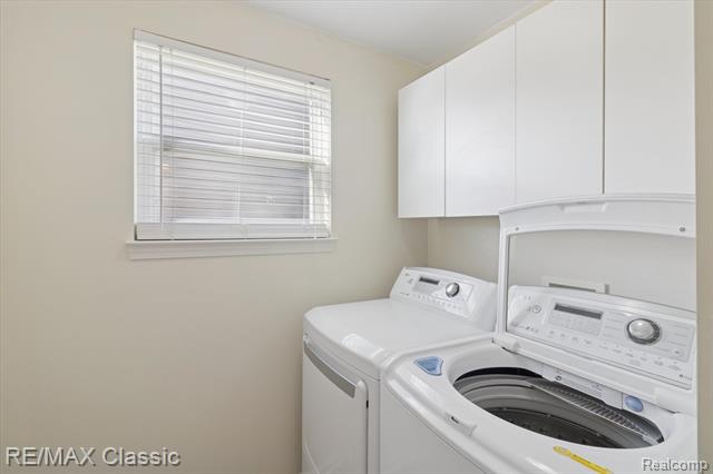 Builiding view thirty six for 868 Deer Run Lake, Holly, MI. 48442