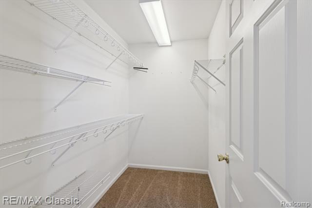 Builiding view twenty two for 868 Deer Run Lake, Holly, MI. 48442