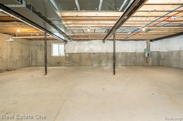 Builiding view forty four for 225 E Predmore, Oakland, MI. 48363