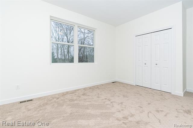 Builiding view twenty six for 225 E Predmore, Oakland, MI. 48363