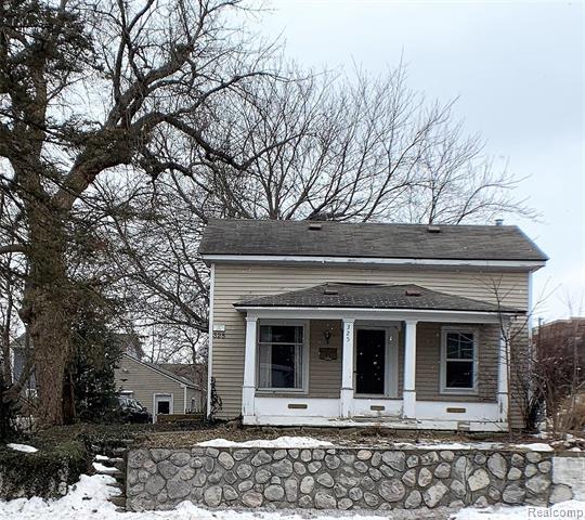 front view for 325 N Broadway St, Lake Orion, Mi. 48362