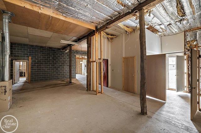 Builiding view fifty eight for 1765 E Predmore, Oakland, MI. 48363