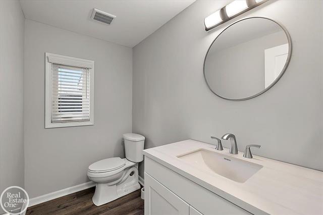 Builiding view fifty three for 1765 E Predmore, Oakland, MI. 48363