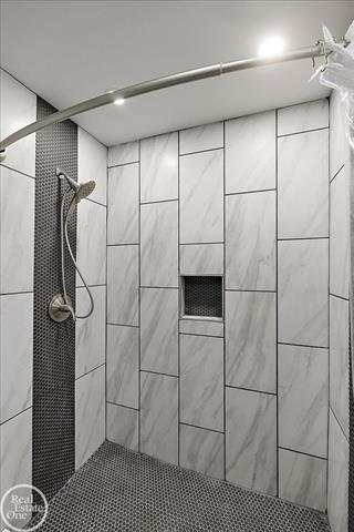 Builiding view forty eight for 1765 E Predmore, Oakland, MI. 48363