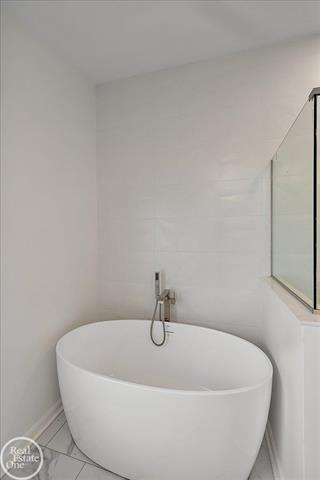 Builiding view forty one for 1765 E Predmore, Oakland, MI. 48363