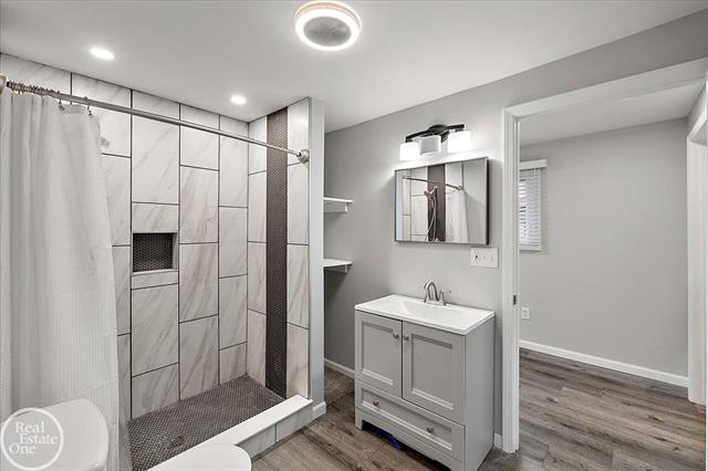 Builiding view forty seven for 1765 E Predmore, Oakland, MI. 48363