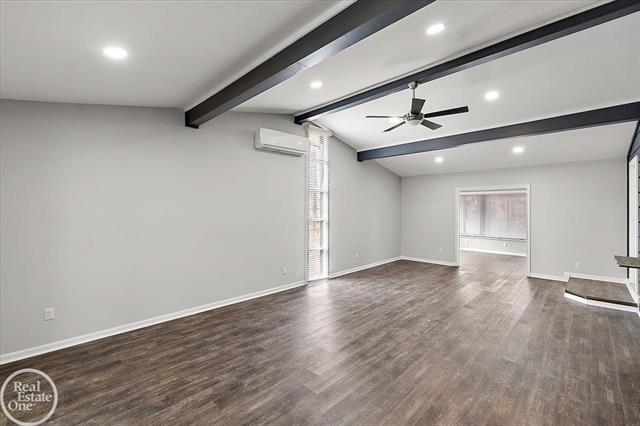 Builiding view ten for 1765 E Predmore, Oakland, MI. 48363