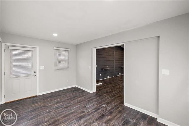 Builiding view thirty five for 1765 E Predmore, Oakland, MI. 48363