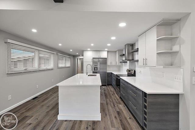 Builiding view twenty five for 1765 E Predmore, Oakland, MI. 48363