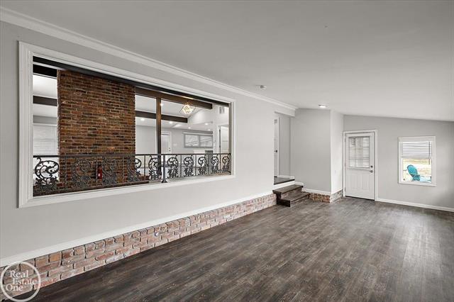 Builiding view twenty one for 1765 E Predmore, Oakland, MI. 48363