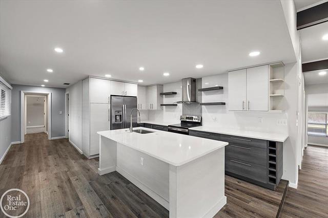 Builiding view twenty six for 1765 E Predmore, Oakland, MI. 48363