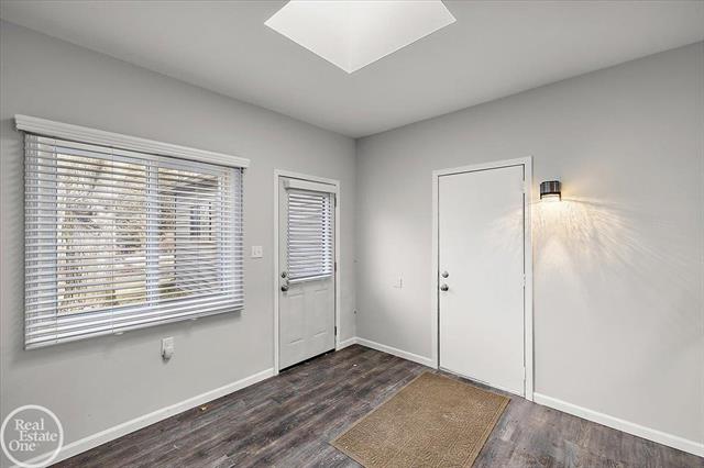 Builiding view twenty three for 1765 E Predmore, Oakland, MI. 48363