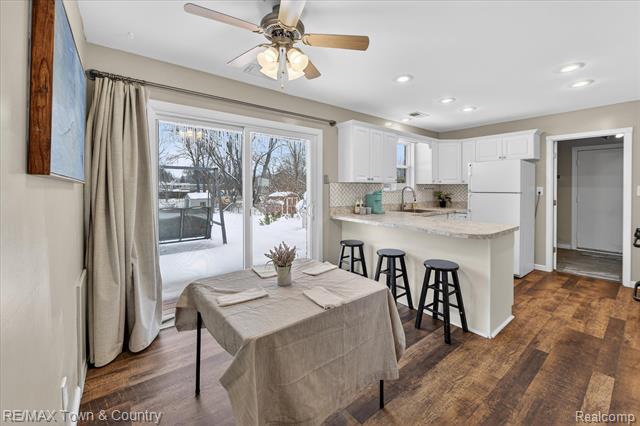 Builiding view seven for 109 N Corbin, Holly, MI. 48442