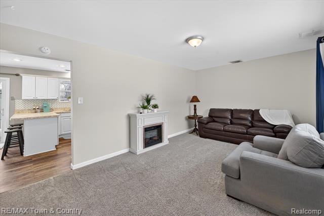 Builiding view three for 109 N Corbin, Holly, MI. 48442