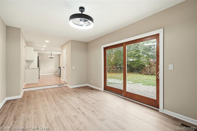 Builiding view seven for 108 Menasha, Lake Orion, MI. 48362